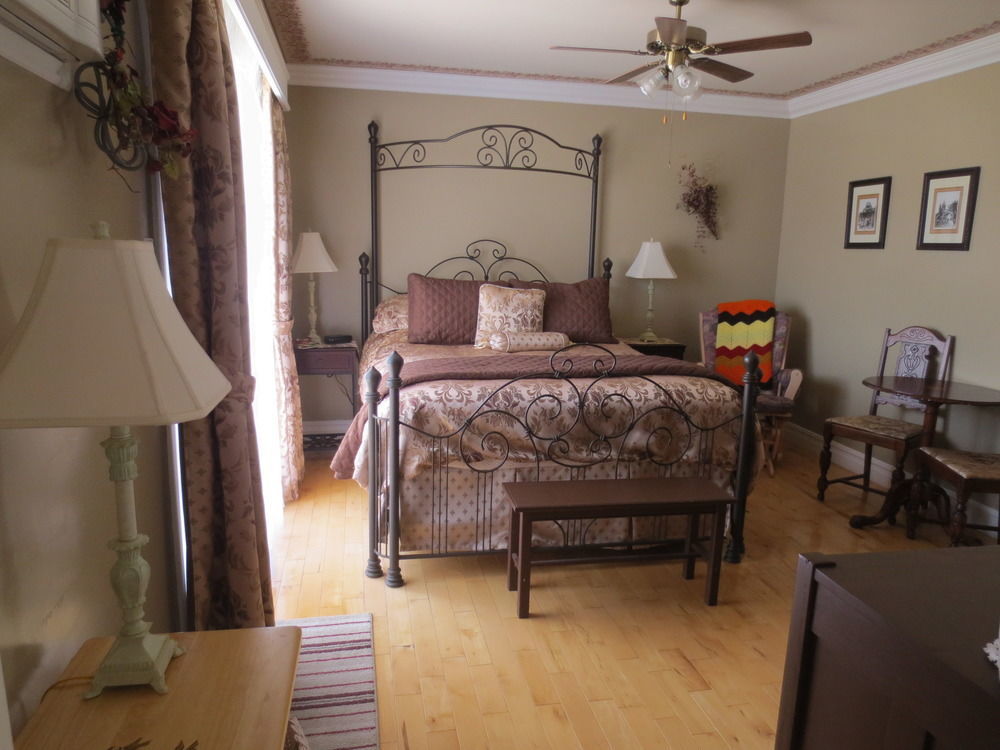 Au Nidaigle Bed and Breakfast Saint-Basile Exteriör bild