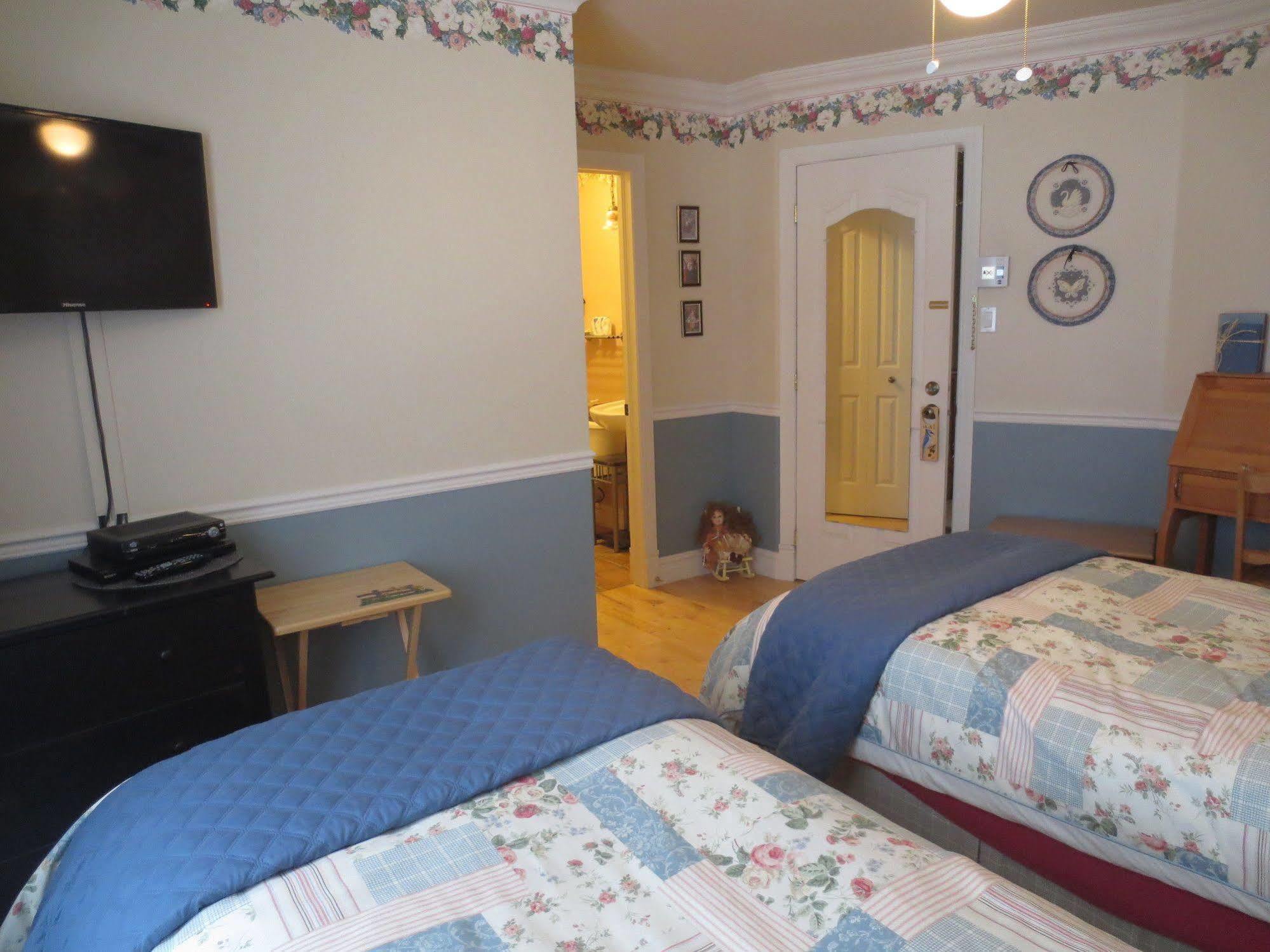 Au Nidaigle Bed and Breakfast Saint-Basile Exteriör bild